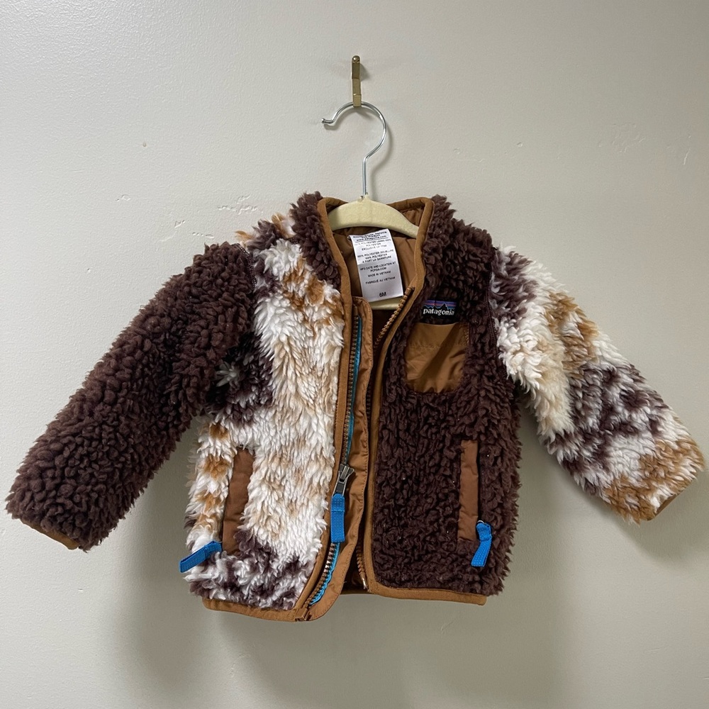 Kids Patagonia jacket. 6months